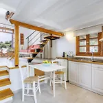 Irida Skopelos