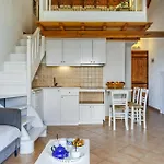 Irida Skopelos *