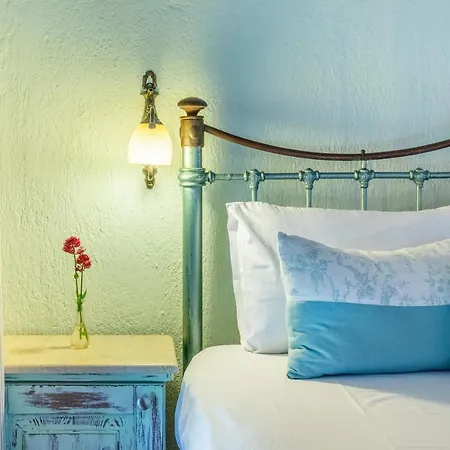 Irida Skopelos Stafylos