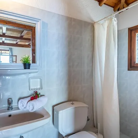 Irida Skopelos * Stafylos