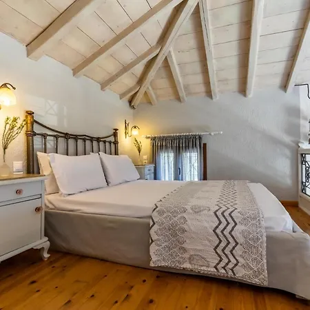 Irida Skopelos Apartamento *