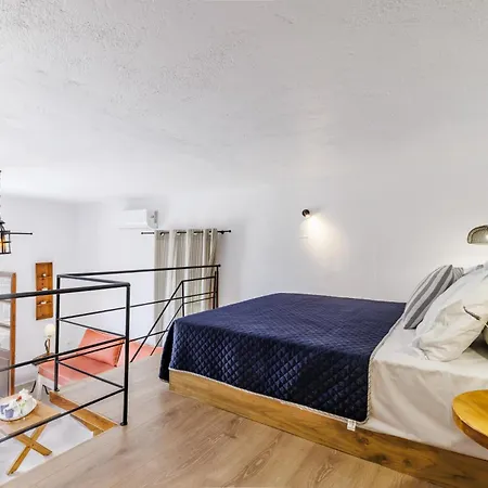 Irida Skopelos Stafylos