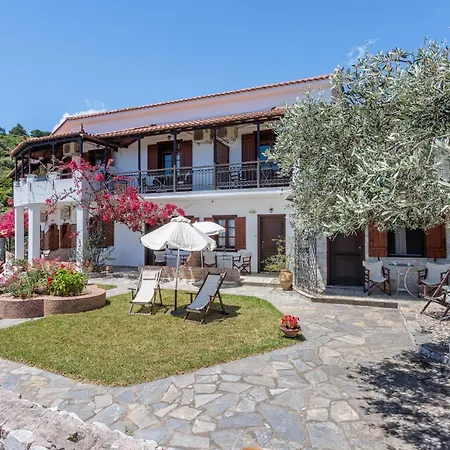 Irida Skopelos Apartament *