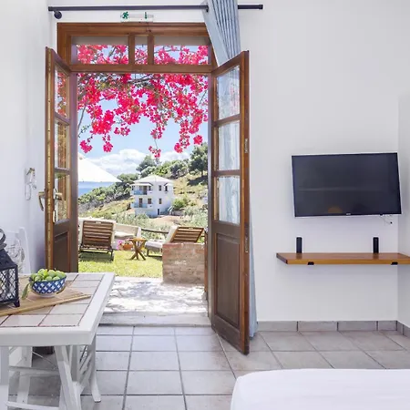 Irida Skopelos *