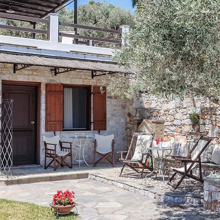 Irida Skopelos