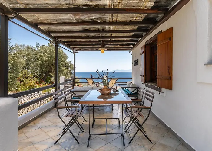 Irida Skopelos * Stafylos