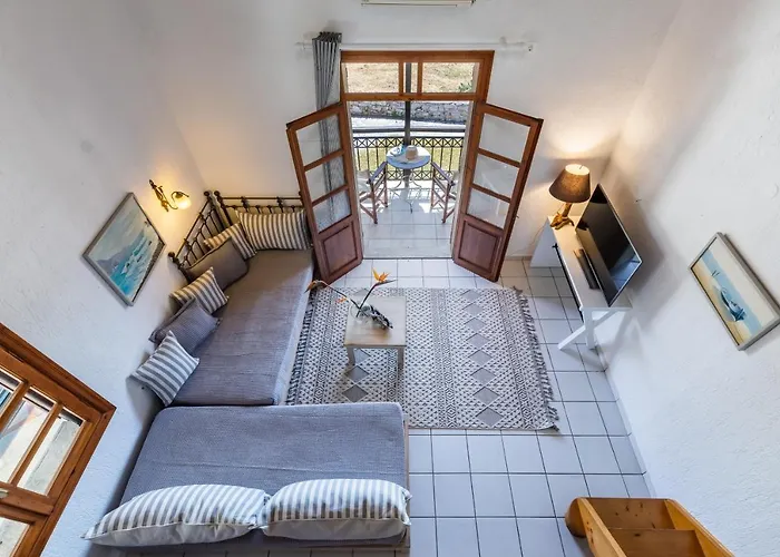 Irida Skopelos Stafylos