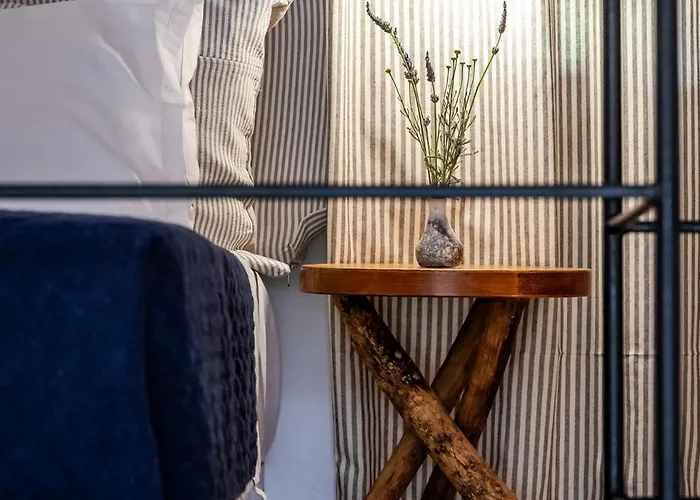 Irida Skopelos * Stafylos