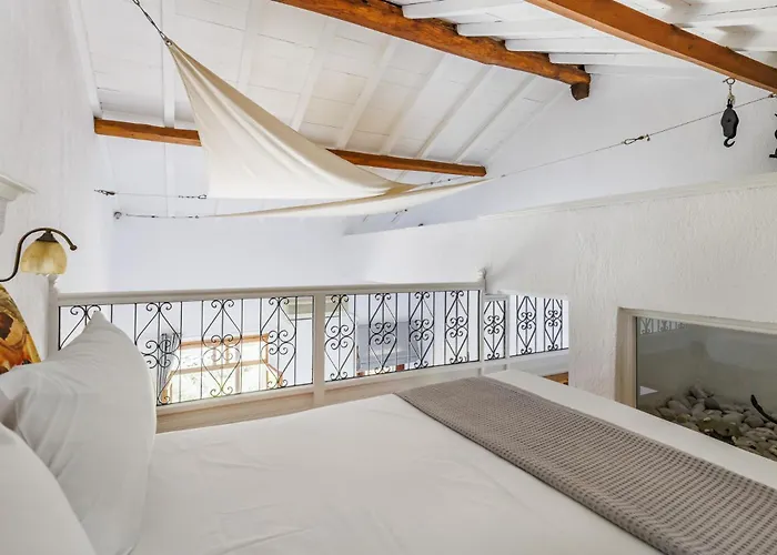 Irida Skopelos Stafylos